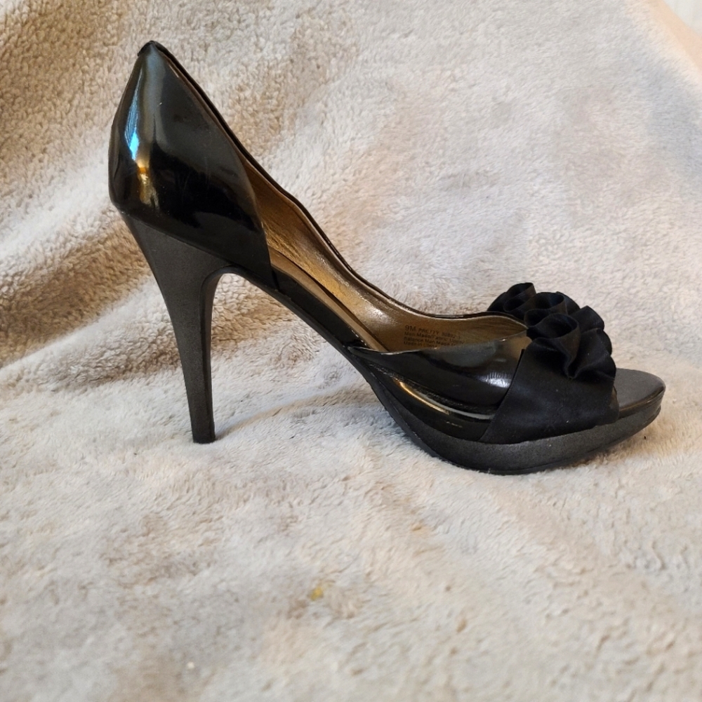 Carlos Black High Heel